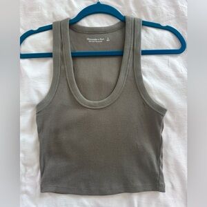 Abercrombie & Fitch Soft AF Olive Ribbed Cropped Tank Top - Small